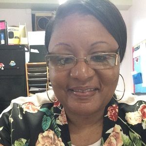 Meet your Posher, Alivia